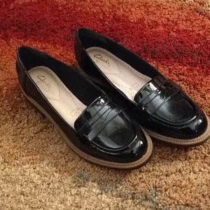 Clarks Shoes - Clarks black patent leather loafers Clarks Shoes - Clarks black patent leather loafers